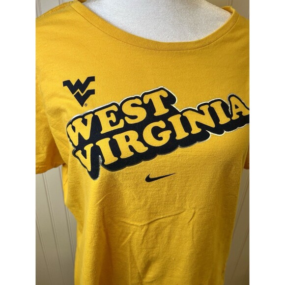 Nike West Virginia University Football T Shirt Youth Xl 16-18 Slim Fit‎ Yellow - Picture 1 of 8
